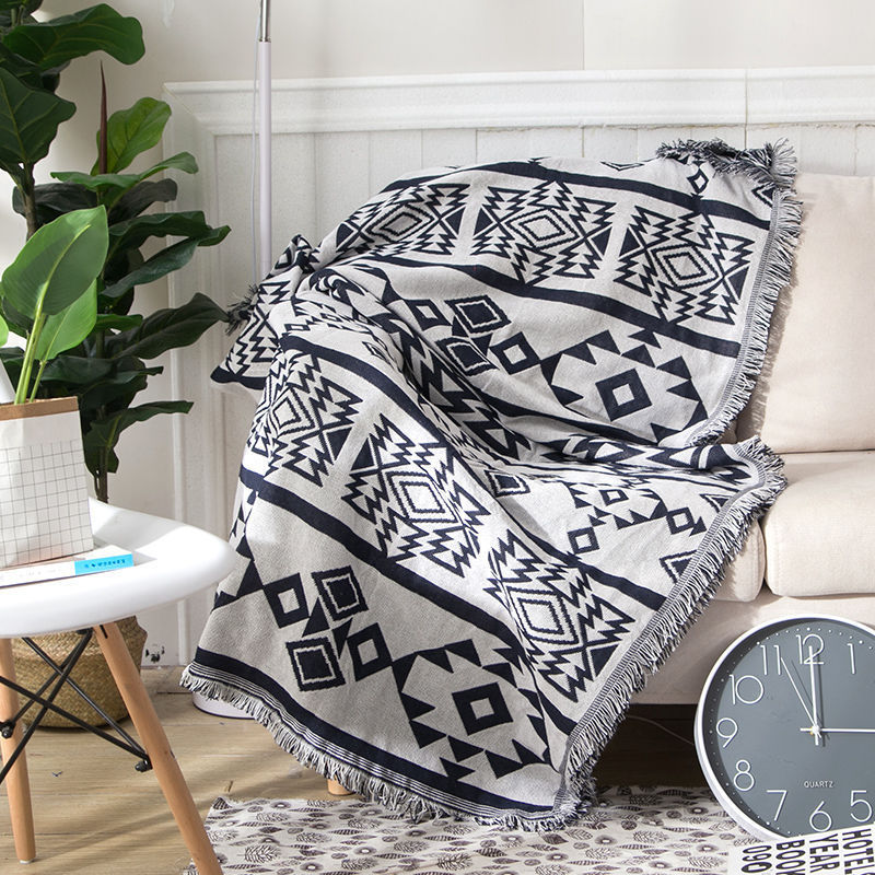 Cozy Geometric Cotton Blanket Throw